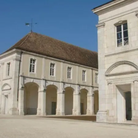 Studio De Charme Au Pays De La Madeleine